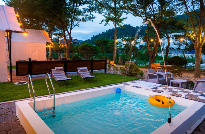 네츄럴밸리 풀램핑 4계절온수풀 이미지 3