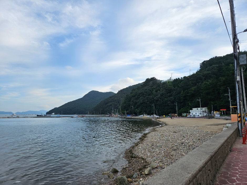 통영 수륙해수욕장 이미지 2