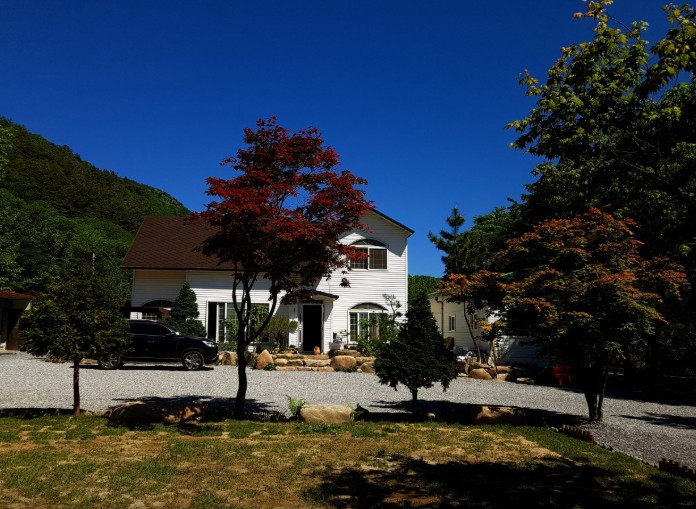 영월 하얀여울캠핑장 이미지 1