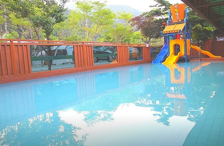 전원일기펜션오토캠핑장 이미지 5