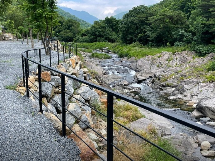 월악 아지트 캠핑장 이미지 3