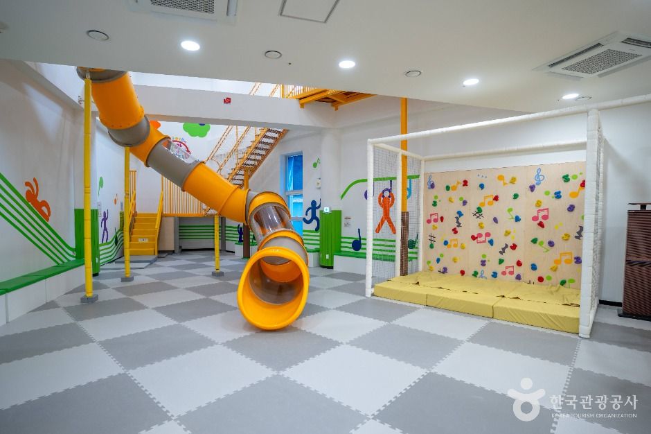 가평군 어린이음악놀이터 이미지 2