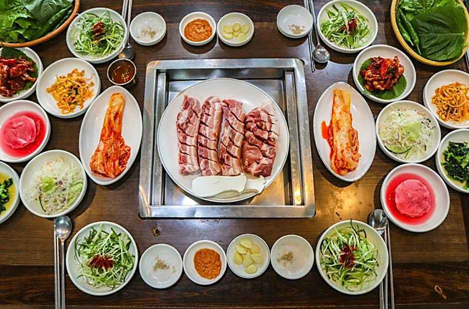 포도원 흑돼지 이미지 4