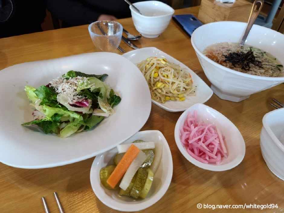 이씨식당충주점 이미지 2