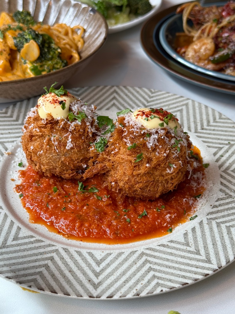 식당 마요네즈 이미지 1