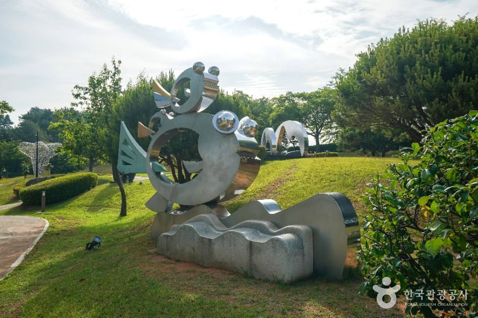 거제 양지암조각공원 이미지 2