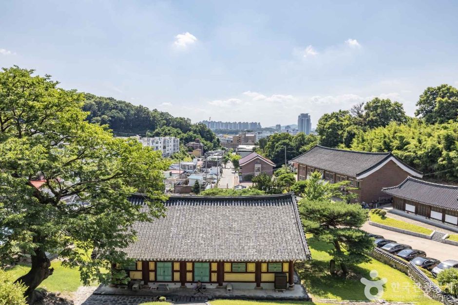 청주 향교 이미지 3