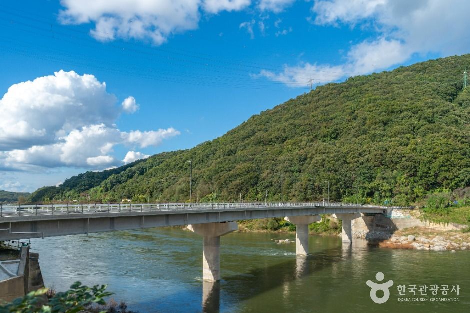 충주 강변길 이미지 1