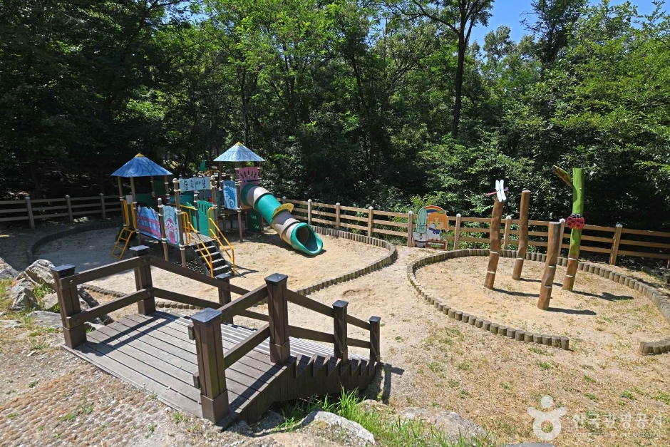 천안 태학산 자연휴양림 이미지 3