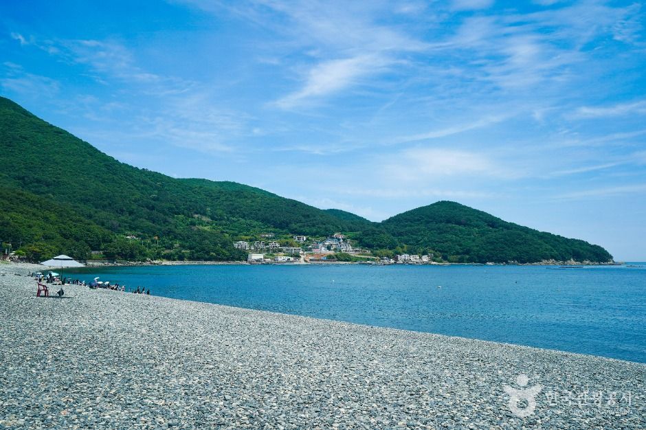 거제 학동 흑진주 몽돌해변 이미지 3