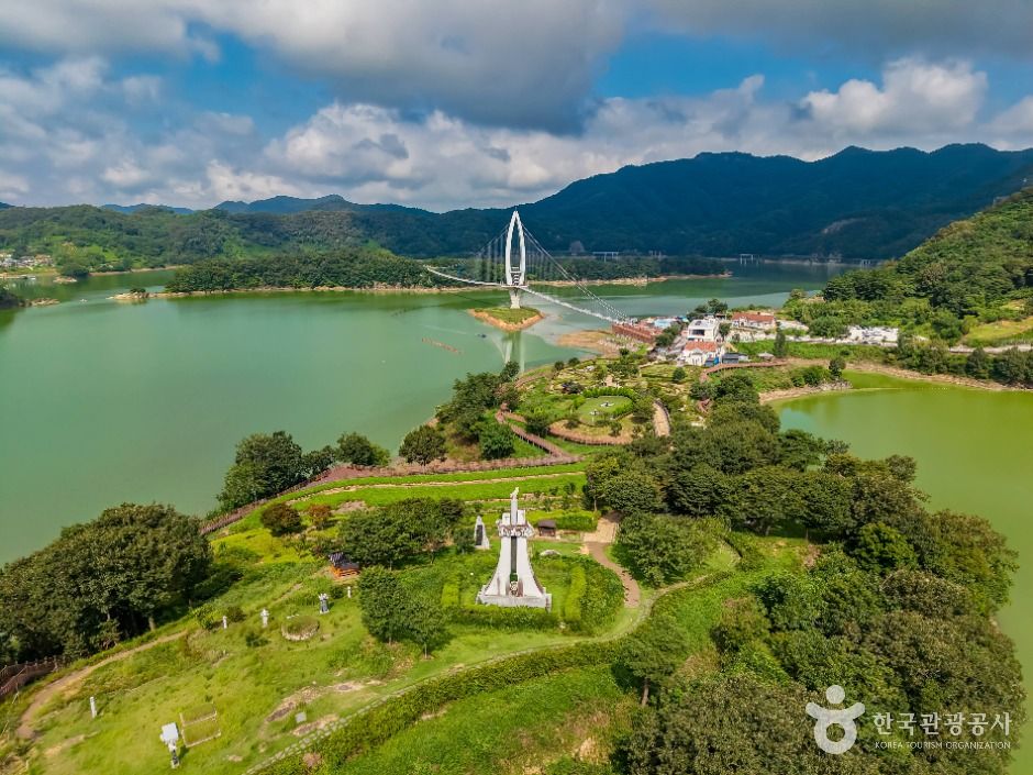 임실 요산공원 이미지 5