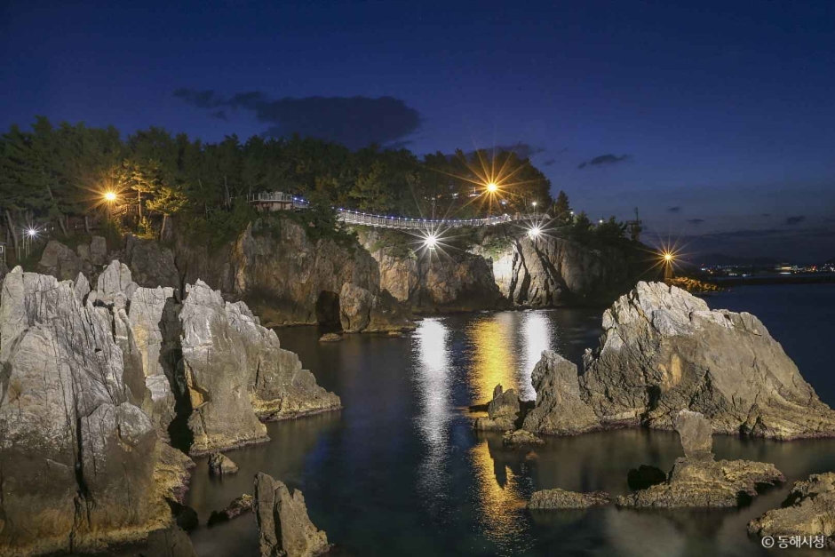 삼척 초곡용굴 촛대바위길 이미지 5