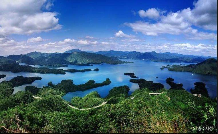 충주 악어봉 전망대, 악어섬 이미지 4