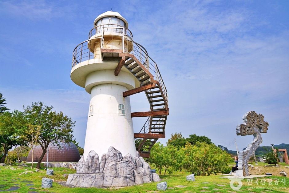 울진 등기산등대공원 이미지 2